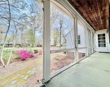 4 White Oak Drive - Photo Thumbnail 19