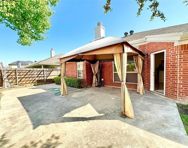 8637 Corral Circle - Photo Thumbnail 18