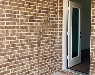 507 Covington Cove - Photo Thumbnail 22