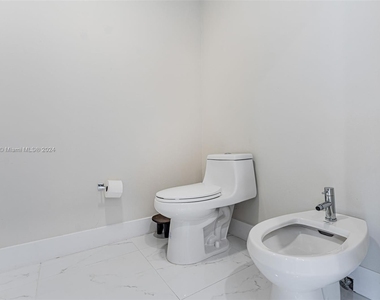 9339 Nw 50th Doral Cir - Photo Thumbnail 18