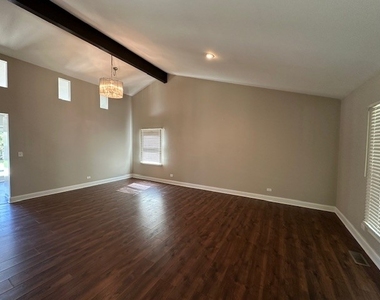 1440 Briarwood Drive - Photo Thumbnail 1