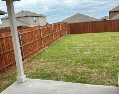 2320 Sun Star Drive - Photo Thumbnail 14