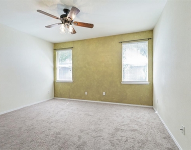 2908 Scott Place - Photo Thumbnail 16