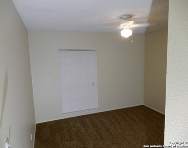 198 High Oak - Photo Thumbnail 14