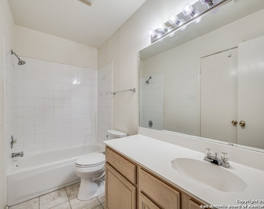 7822 Bantry Ct - Photo Thumbnail 6