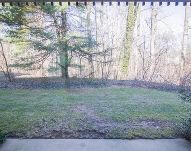 11602 Vantage Hill Rd - Photo Thumbnail 12