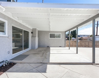 18536 Cantara Street - Photo Thumbnail 22