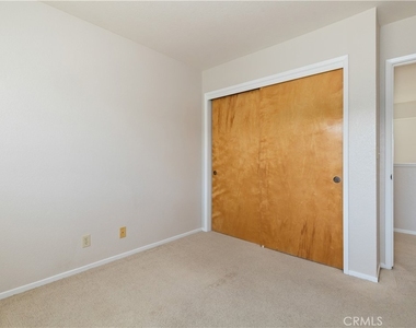 1158 Pacific Pointe Way - Photo Thumbnail 24