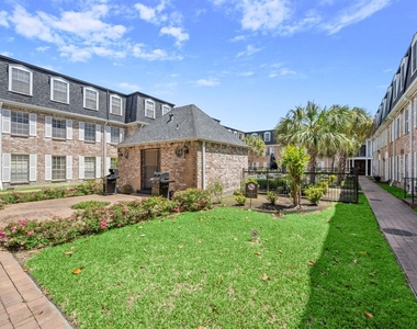 353 N Post Oak Lane - Photo Thumbnail 20