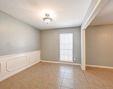 7407 Beechnut Street - Photo Thumbnail 5