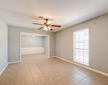 7407 Beechnut Street - Photo Thumbnail 4