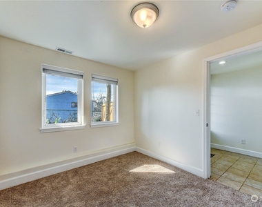 2217 E Alder Street - Photo Thumbnail 11