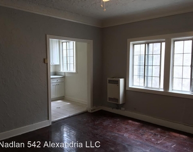 542 N. Alexandria - Photo Thumbnail 2