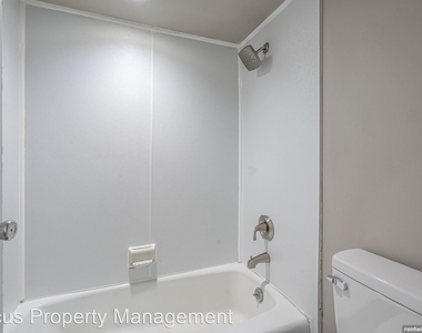 8854 W Fairmount Ave - Photo Thumbnail 8