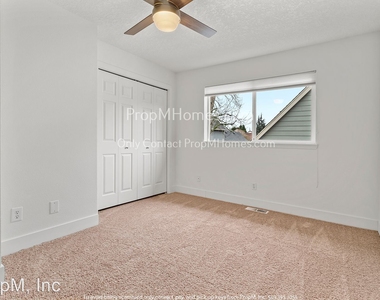 16860 Nw Paddington Drive - Photo Thumbnail 16