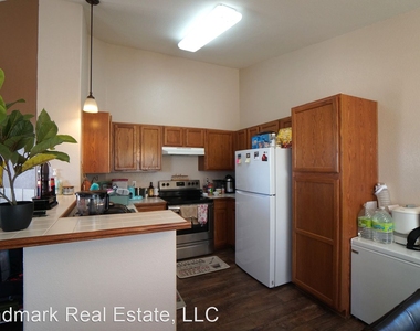 3895 Strawberry Field Grove Unit G - Photo Thumbnail 9