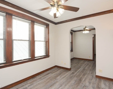 3615 N. Paulina, Unit B-6 - Photo Thumbnail 9