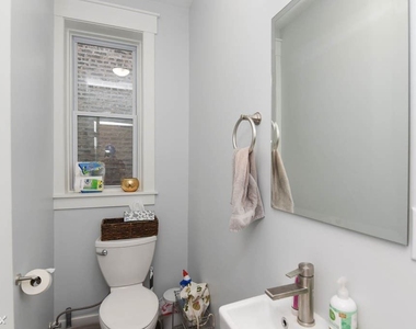 870 W. Buckingham, Unit 8 - Photo Thumbnail 18