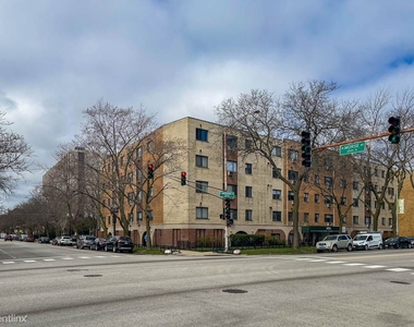 6954 N. Sheridan, Unit A504 - Photo Thumbnail 0