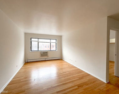 6954 N. Sheridan, Unit A504 - Photo Thumbnail 10