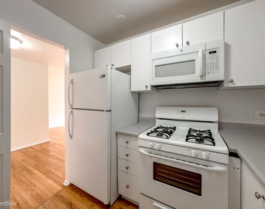 6954 N. Sheridan, Unit A504 - Photo Thumbnail 1