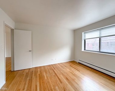 6954 N. Sheridan, Unit C504 - Photo Thumbnail 16