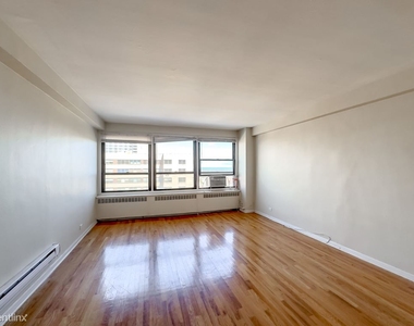 4180 N. Marine Drive, Unit A0111 - Photo Thumbnail 8