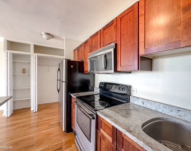 4180 N. Marine Drive, Unit A0111 - Photo Thumbnail 4