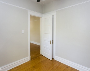 1721 W. Nelson, Unit F-5 - Photo Thumbnail 11