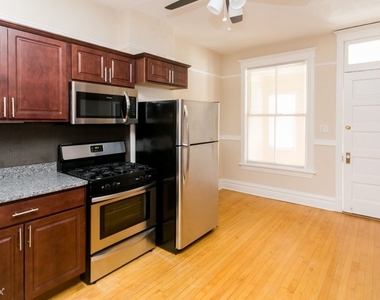 1721 W. Nelson, Unit F-8 - Photo Thumbnail 2