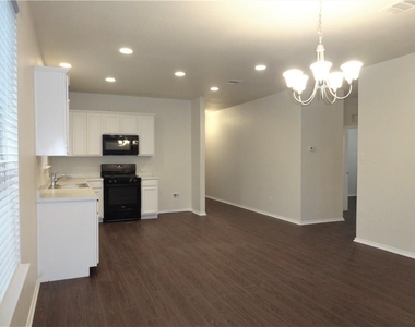 100 Carlina Loop - Photo Thumbnail 2