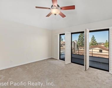 11450 Maedera Rosa Way - Photo Thumbnail 24