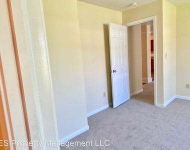 2132 Rossington Lane - Photo Thumbnail 47