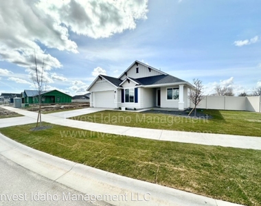 12657 Short Creek Street - Photo Thumbnail 2