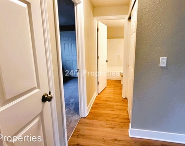 5806 Se Ogden St. - Photo Thumbnail 6