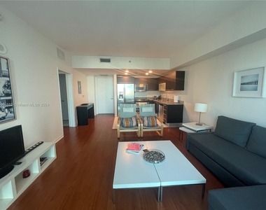 951 Brickell Ave - Photo Thumbnail 8