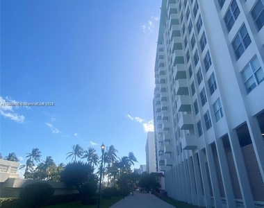 2899 Collins Ave - Photo Thumbnail 6