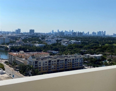 2899 Collins Ave - Photo Thumbnail 19