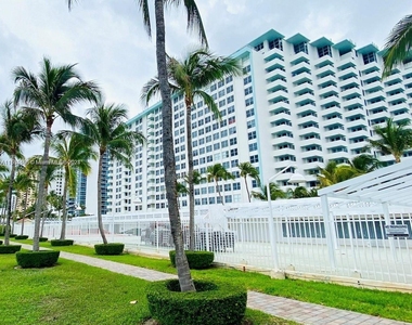 2899 Collins Ave - Photo Thumbnail 49