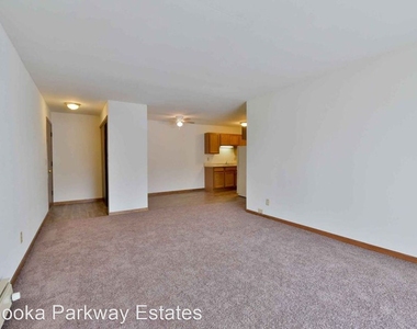 1311-1315 Fleetfoot Drive - Photo Thumbnail 5