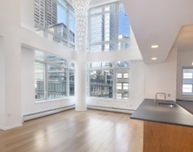 205 East 59th Street - Photo Thumbnail 1
