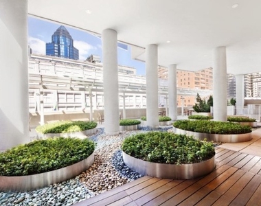205 East 59th Street - Photo Thumbnail 10