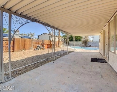 3554 El Camino Road - Photo Thumbnail 16