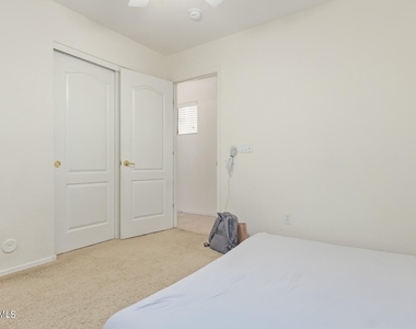 4630 E Thorn Tree Drive - Photo Thumbnail 32