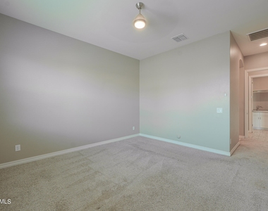 41262 W Centennial Drive - Photo Thumbnail 28