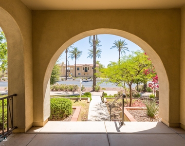 4280 N Verrado Way - Photo Thumbnail 2