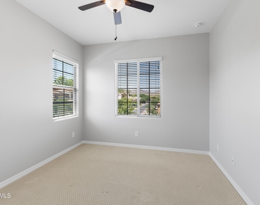 4280 N Verrado Way - Photo Thumbnail 24