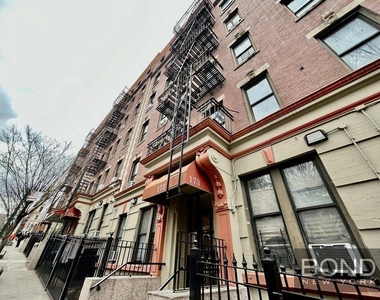 East 101st Street - Photo Thumbnail 5