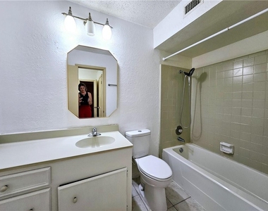 3246 Briarhurst St - Photo Thumbnail 10