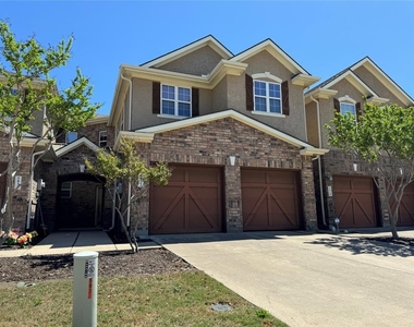 5932 Clearwater Drive - Photo Thumbnail 12